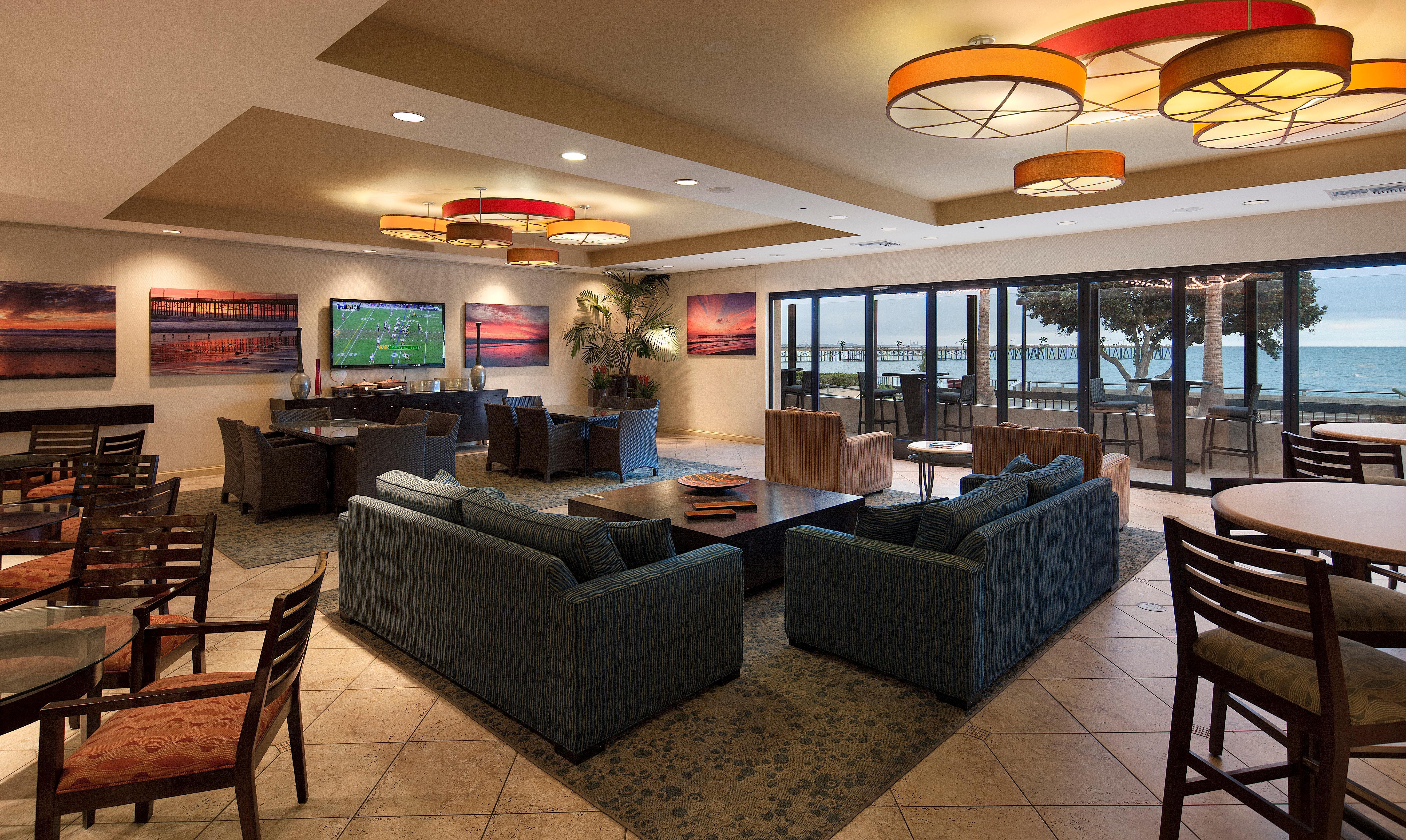 Crowne Plaza Hotel Ventura Beach, an IHG hotel Exterior foto