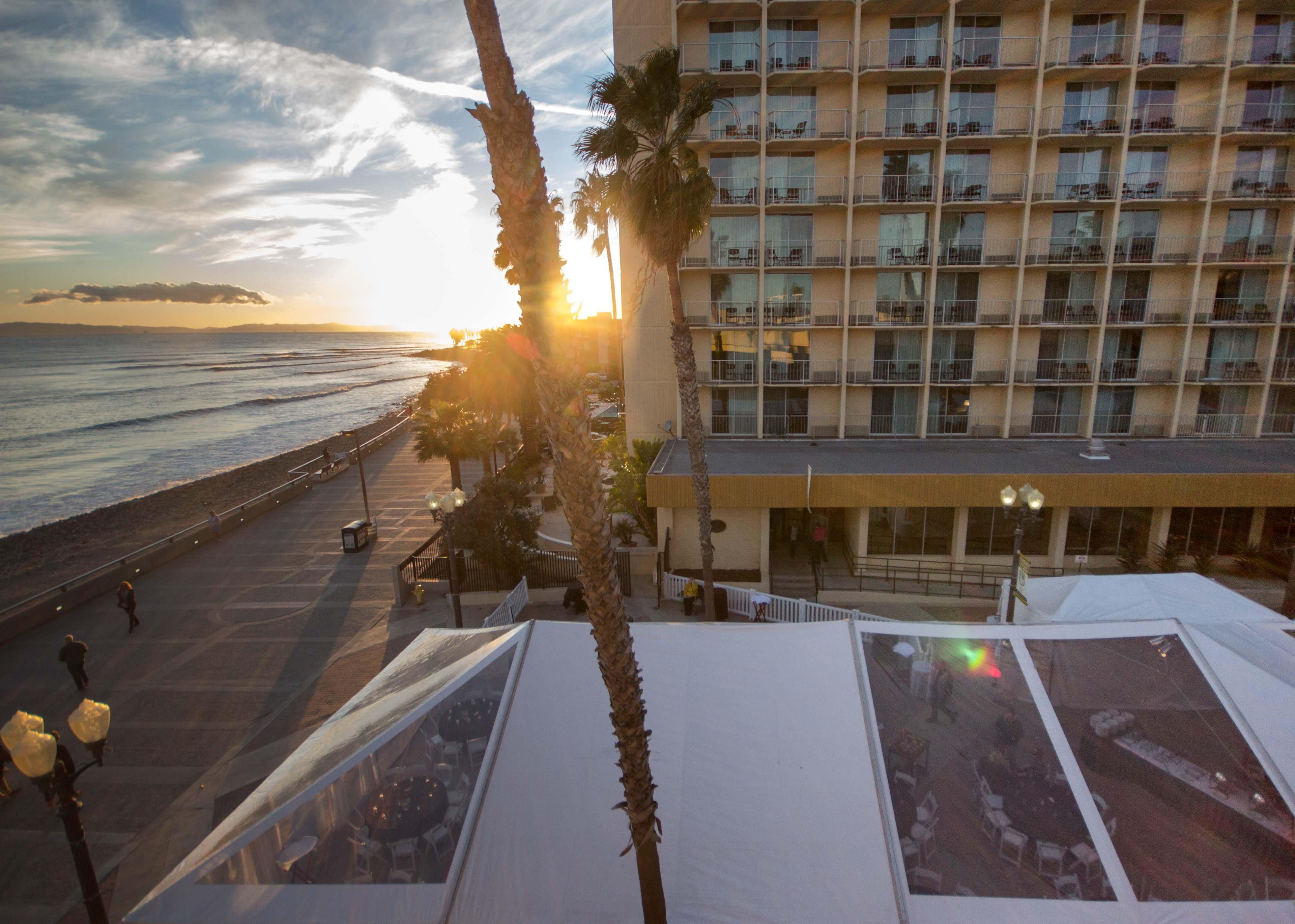 Crowne Plaza Hotel Ventura Beach, an IHG hotel Exterior foto