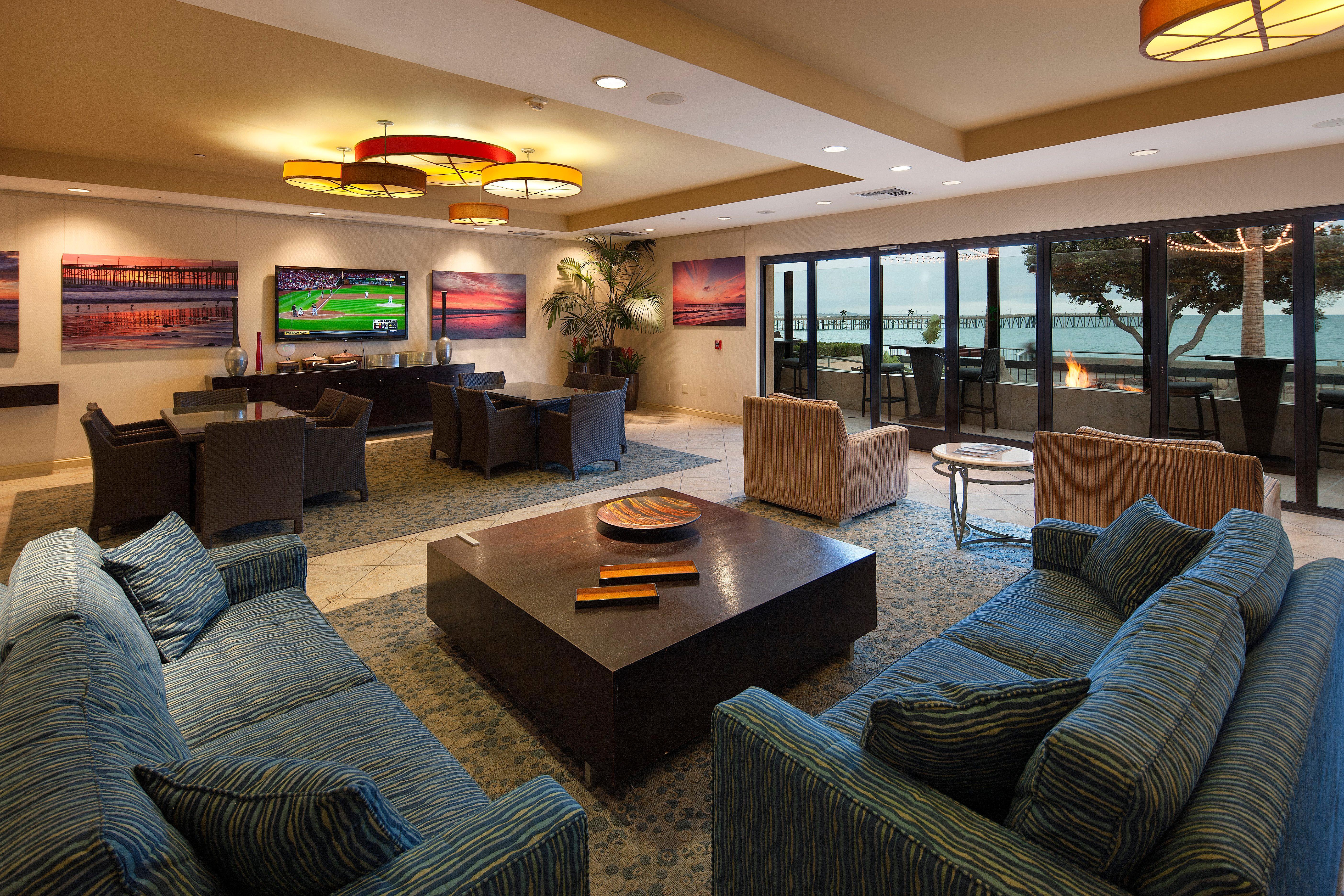 Crowne Plaza Hotel Ventura Beach, an IHG hotel Exterior foto