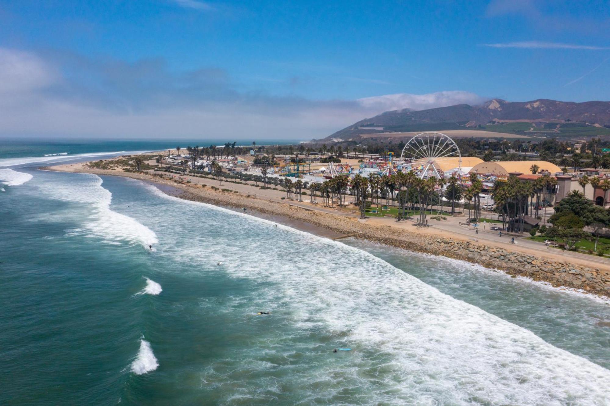 Crowne Plaza Hotel Ventura Beach, an IHG hotel Exterior foto